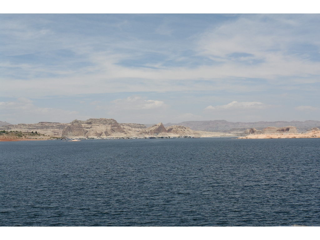         (Boat tour on Lake Powell to Antelope Canyon): 